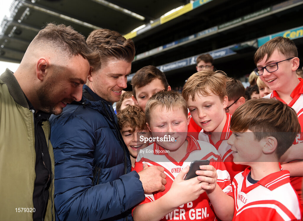 22 September 2018; The 2 Johnnies take selfies with young players during the Littlewoods Ireland Connacht Provincial Days Go Games in Croke Park. This year over 6,000 boys and girls aged between six and eleven represented their clubs in a series of mini blitzes and – just like their heroes – got to play in Croke Park. For exclusive content and behind the scenes action follow Littlewoods Ireland on Facebook, Instagram, Twitter and https://blog.littlewoodsireland.ie/ Photo by Eóin Noonan/Sportsfile