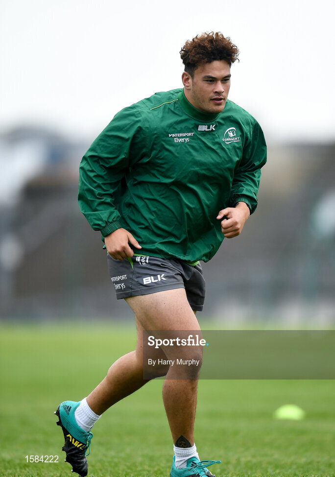 2 October 2018; Dominic Robertson-McCoy during Connacht Rugby squad training at the Sportsground in Galway. Photo by Harry Murphy/Sportsfile
