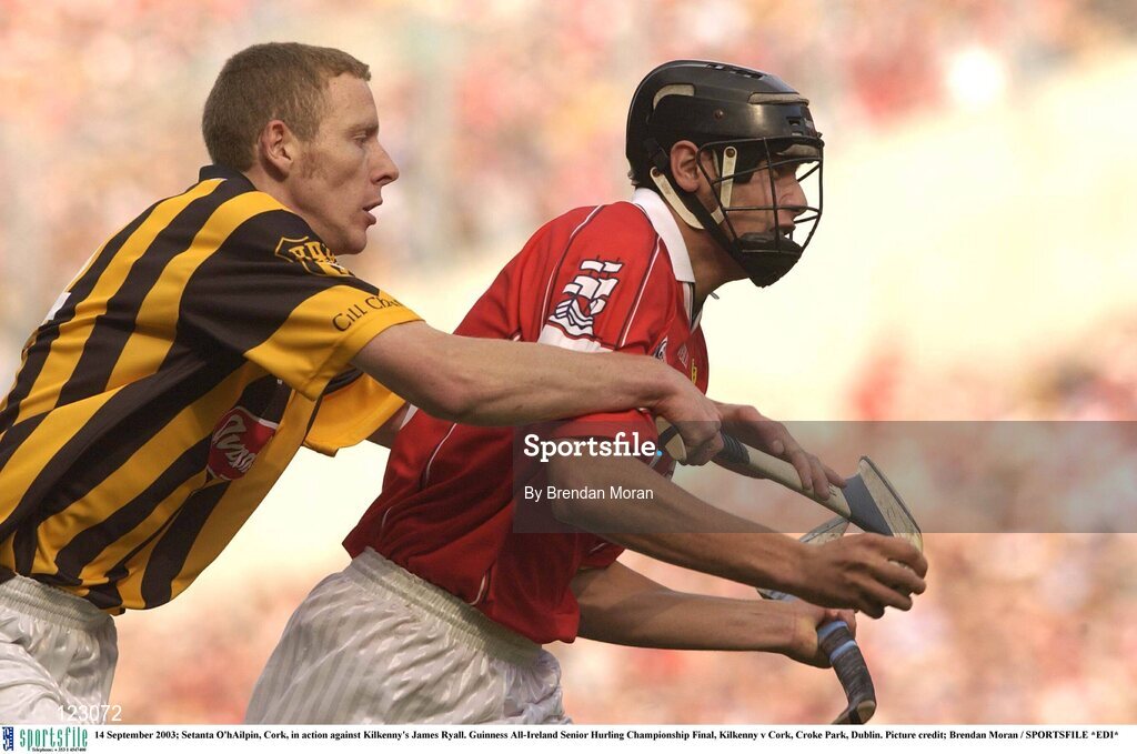 14 September 2003; Setanta O'hAilpin, Cork, in action against Kilkenny's James Ryall. Guinness All-Ireland Senior Hurling Championship Final, Kilkenny v Cork, Croke Park, Dublin. Picture credit; Brendan Moran / SPORTSFILE *EDI*