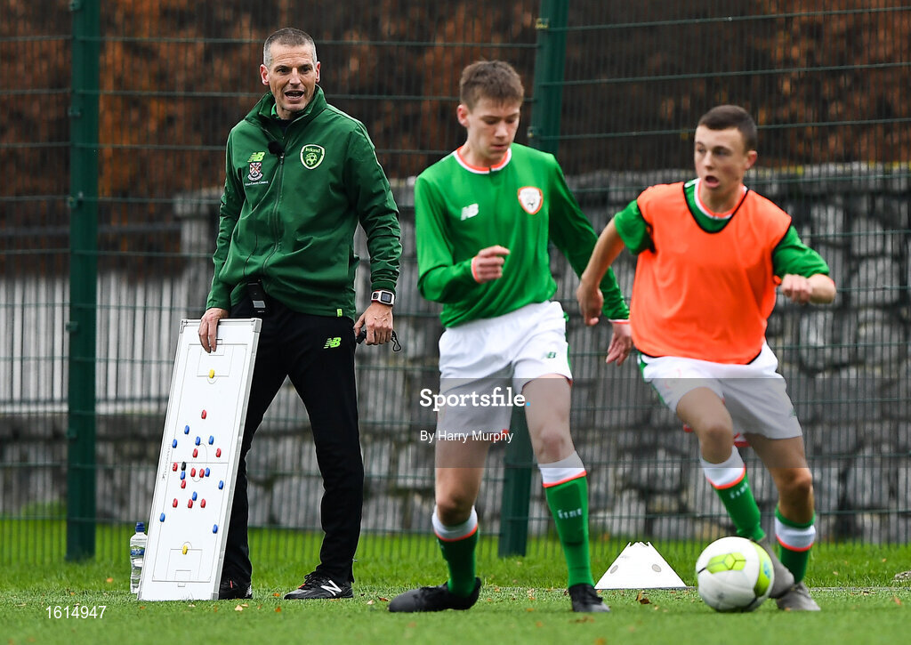 24 November 2018; Republic of Ireland U18 Manager, Jim Crawford coaches a training session during the 2018 FAI Coach Education Conference at IT Carlow, in Carlow. Photo by Harry Murphy/Sportsfile