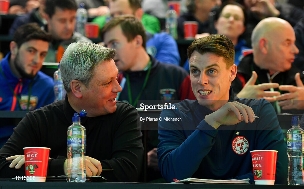 24 November 2018; Bohemians manager Keith Long, left, and Shelbourne manager Ian Morris speaking during the 2018 FAI Coach Education Conference at IT Carlow in Carlow. Photo by Piaras Ó Mídheach/Sportsfile