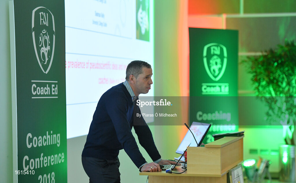 24 November 2018; Dr Seamus Murphy speaking during the 2018 FAI Coach Education Conference at IT Carlow in Carlow. Photo by Piaras Ó Mídheach/Sportsfile