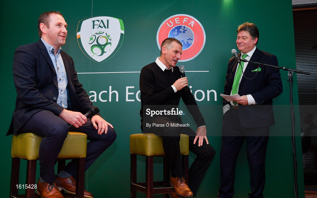 24 November 2018; Republic of Ireland U18 head coach Jim Crawford, centre, with Republic of Ireland U19 head coach Tom Mohan and MC Trevor Welsh during the UEFA Elite Youth A Licence Graduation 2018 at The Talbot Hotel Carlow. Photo by Piaras Ó Mídheach/Sportsfile