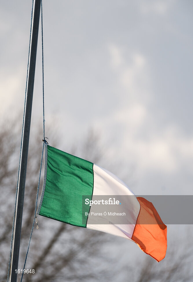 2 December 2018; The Irish tricolour flies at half mast during a minutes silence for the late Sheamus Howlin, former Leinster Council Chairman, before the AIB Leinster GAA Hurling Senior Club Championship Final match Ballyboden St Enda's and Ballyhale Shamrocks at Netwatch Cullen Park in Carlow. Photo by Piaras Ó Mídheach/Sportsfile