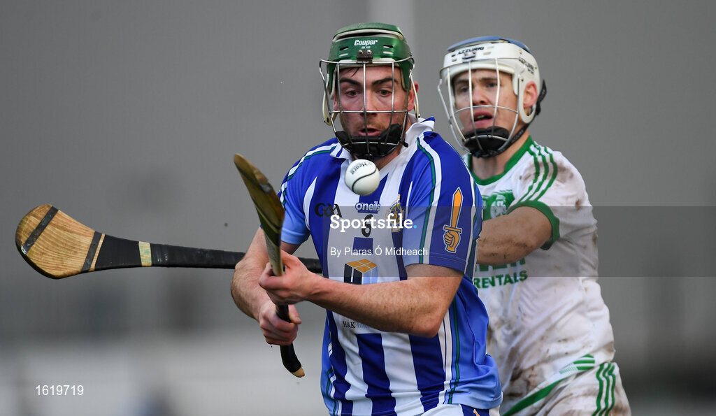 2 December 2018; Simon Lambert of Ballyboden St Enda's in action against TJ Reid of Ballyhale Shamrocks during the AIB Leinster GAA Hurling Senior Club Championship Final match Ballyboden St Enda's and Ballyhale Shamrocks at Netwatch Cullen Park in Carlow. Photo by Piaras Ó Mídheach/Sportsfile
