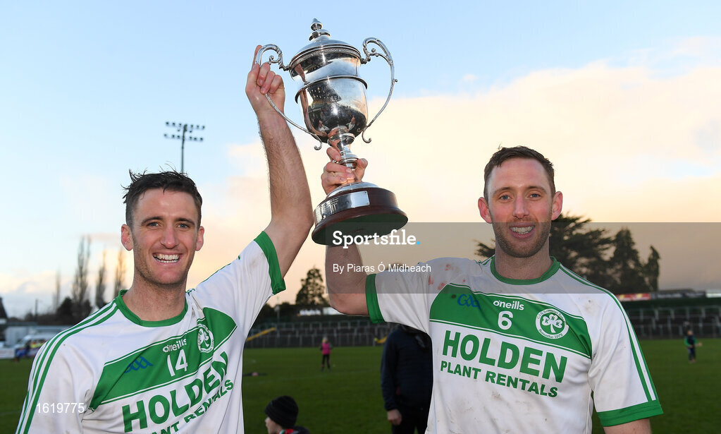 2 December 2018; Brothers Colin Fennelly, left, and Michael Fennelly of Ballyhale Shamrocks celebrate with the cup after the AIB Leinster GAA Hurling Senior Club Championship Final match Ballyboden St Enda's and Ballyhale Shamrocks at Netwatch Cullen Park in Carlow. Photo by Piaras Ó Mídheach/Sportsfile
