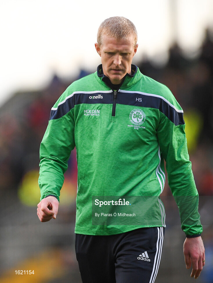 2 December 2018; Ballyhale Shamrocks manager Henry Shefflin leaves the field at half-time during the AIB Leinster GAA Hurling Senior Club Championship Final match Ballyboden St Enda's and Ballyhale Shamrocks at Netwatch Cullen Park in Carlow. Photo by Piaras Ó Mídheach/Sportsfile