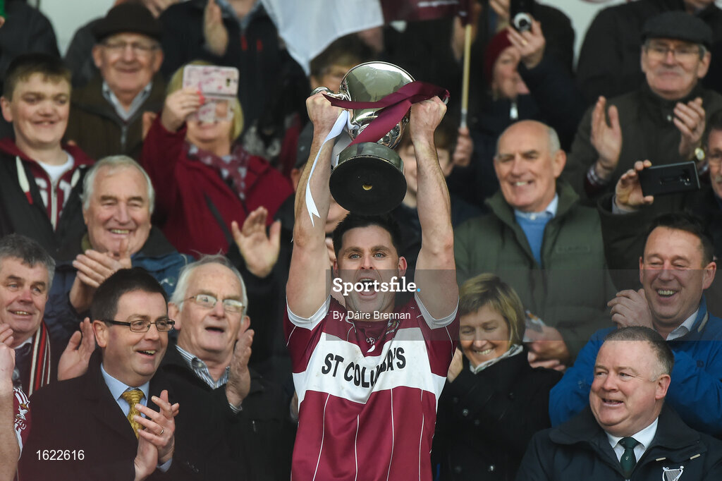 9 December 2018; Mullinalaghta St Columba's captain Shane Mulligan lifts the cup after the AIB Leinster GAA Football Senior Club Championship Final match between Kilmacud Crokes and Mullinalaghta St Columba's at Bord na Móna O'Connor Park in Offaly. Photo by Daire Brennan/Sportsfile