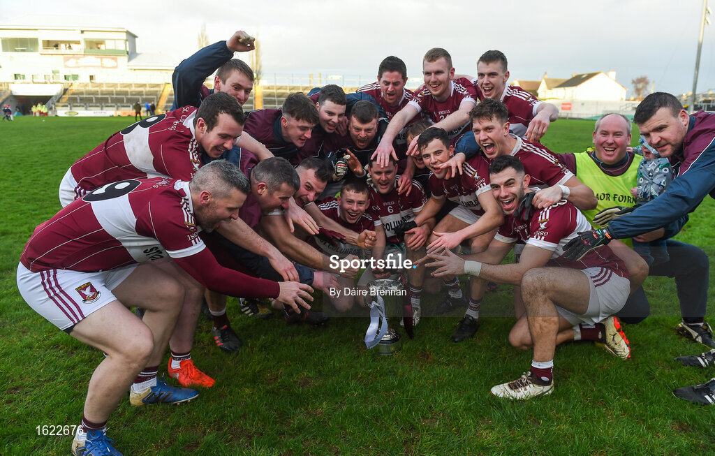 9 December 2018; Mullinalaghta St Columba's players celebrate with the cup after the AIB Leinster GAA Football Senior Club Championship Final match between Kilmacud Crokes and Mullinalaghta St Columba's at Bord na Móna O'Connor Park in Offaly. Photo by Daire Brennan/Sportsfile