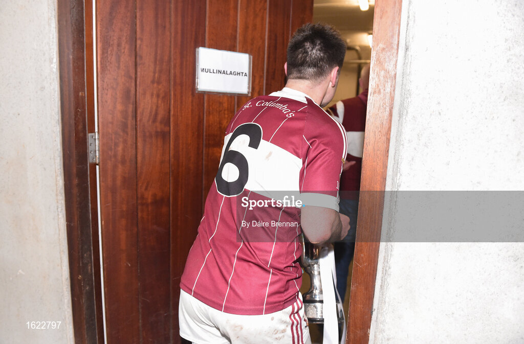 9 December 2018; Mullinalaghta St Columba's captain Shane Mulligan enters the dressing-room with the cup after the AIB Leinster GAA Football Senior Club Championship Final match between Kilmacud Crokes and Mullinalaghta St Columba's at Bord na Móna O'Connor Park in Offaly. Photo by Daire Brennan/Sportsfile