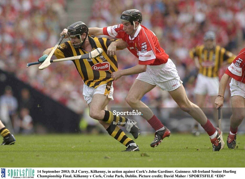14 September 2003; D.J Carey, Kilkenny, in action against Cork's John Gardiner. Guinness All-Ireland Senior Hurling Championship Final, Kilkenny v Cork, Croke Park, Dublin. Picture credit; David Maher / SPORTSFILE *EDI*
