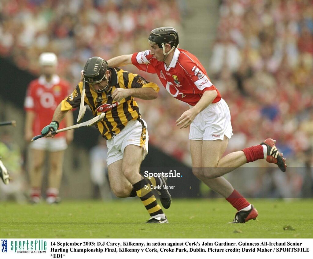 14 September 2003; D.J Carey, Kilkenny, in action against Cork's John Gardiner. Guinness All-Ireland Senior Hurling Championship Final, Kilkenny v Cork, Croke Park, Dublin. Picture credit; David Maher / SPORTSFILE *EDI*