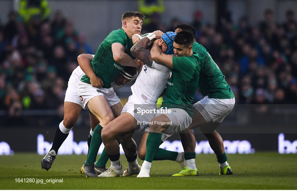 2 February 2019; Jonny May of England is tackled by Garry Ringrose, left, and Conor Murray of Ireland during the Guinness Six Nations Rugby Championship match between Ireland and England in the Aviva Stadium in Dublin. Photo by David Fitzgerald/Sportsfile