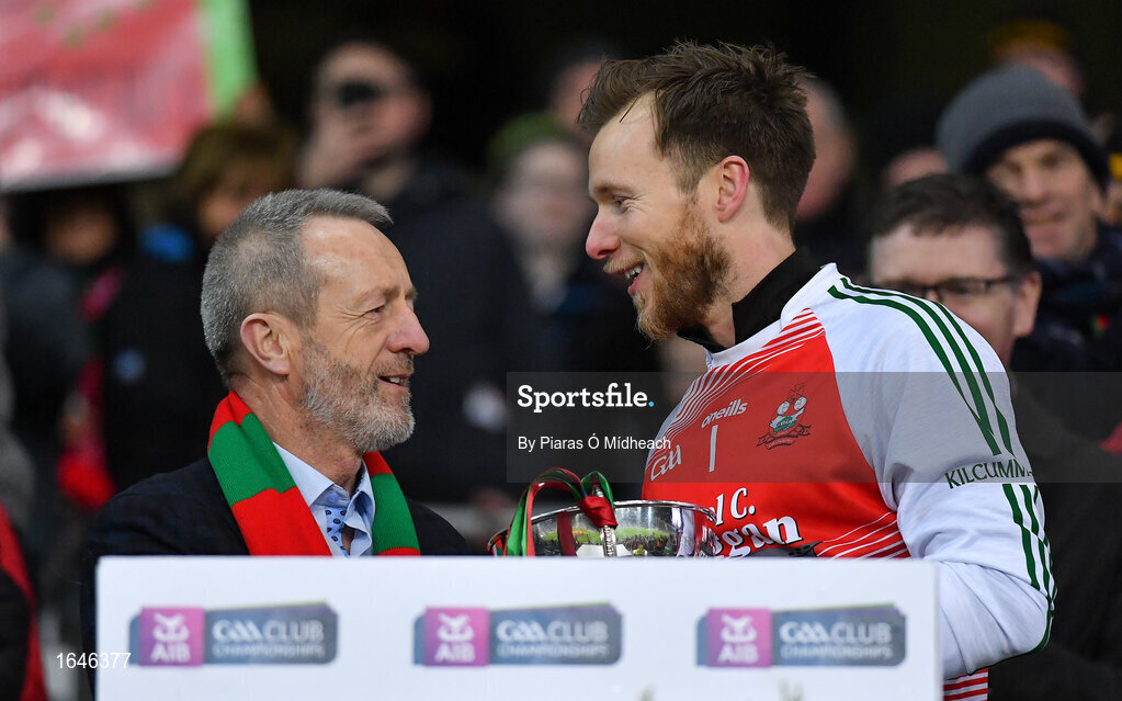 9 February 2019; Former GAA President Seán Kelly in conversation with his clubmate Kilcummin captain Brendan Kealy before presenting him with the cup after the AIB GAA Football All-Ireland Intermediate Championship Final match between Kilcummin and Naomh Éanna at Croke Park in Dublin. Photo by Piaras Ó Mídheach/Sportsfile
