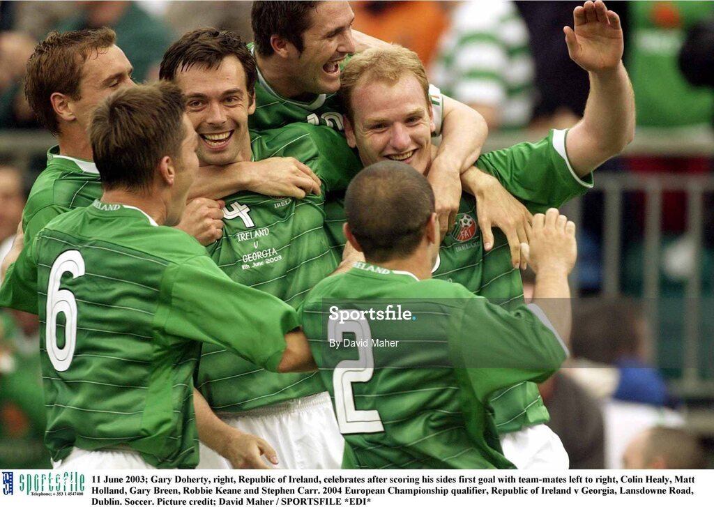 11 June 2003; Gary Doherty, right, Republic of Ireland, celebrates after scoring his sides first goal with team-mates left to right, Colin Healy, Matt Holland, Gary Breen, Robbie Keane and Stephen Carr. 2004 European Championship qualifier, Republic of Ireland v Georgia, Lansdowne Road, Dublin. Soccer. Picture credit; David Maher / SPORTSFILE *EDI*