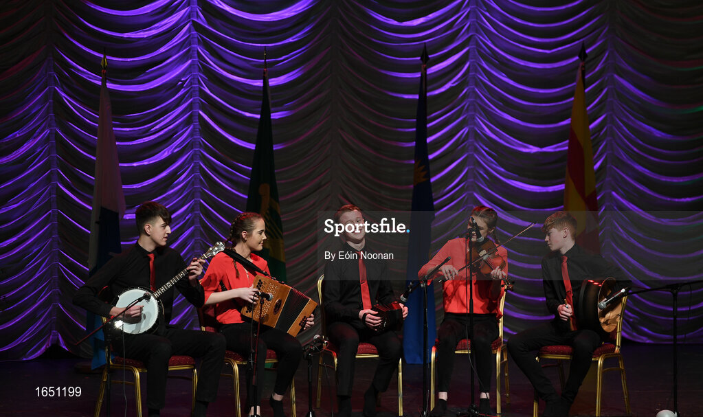 16 February 2019; Connacht team from Corofin, Galway, Caoimhe Kelly, Patrick Egan, Ryan Buckley, Eimhín Mulligan and Katie Harte competing in the Ceol Uirlise catagory during the Cream of The Crop at Scór na nÓg All Ireland Finals at St Gerards De La Salle Secondary School in Castlebar, Co Mayo. Photo by Eóin Noonan/Sportsfile