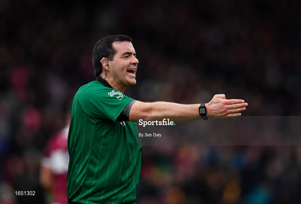 16 February 2019; Referee Seán Hurson during the AIB GAA Football All-Ireland Senior Club Championship Semi-Final match between Mullinalaghta St Columba’s and Dr Crokes at Semple Stadium in Thurles, Tipperary. Photo by Seb Daly/Sportsfile