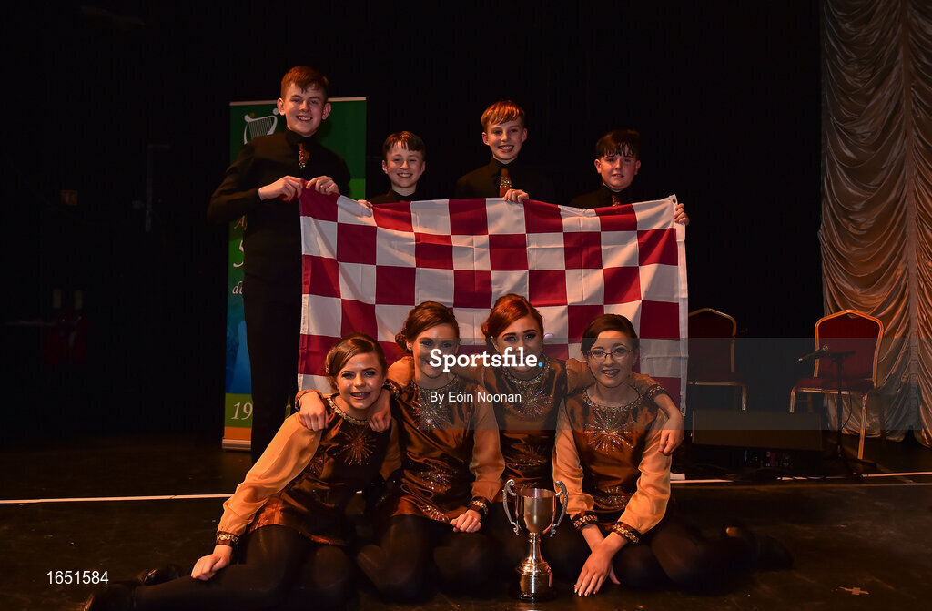 16 February 2019; Connacht team from Abbeyknockmoy, Galway, Lauren Kelly, Emma Harte Geasley, Emily Greaney, Laura Duggan, Kevin Brogan, Evan Loughnane, Nathan Conway and Cathal Fahy with the cup after winning the Rince Seit catagory during the Cream of The Crop at Scór na nÓg All Ireland Finals at St Gerards De La Salle Secondary School in Castlebar, Co Mayo. Photo by Eóin Noonan/Sportsfile