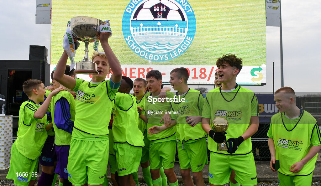 24 February 2019; The DDSL team celebrate with the cup following the U15 SFAI SUBWAY Championship Final match between DDSL and Waterford SL at Mullingar Athletic FC in Gainestown, Mullingar, Co. Westmeath. Photo by Sam Barnes/Sportsfile