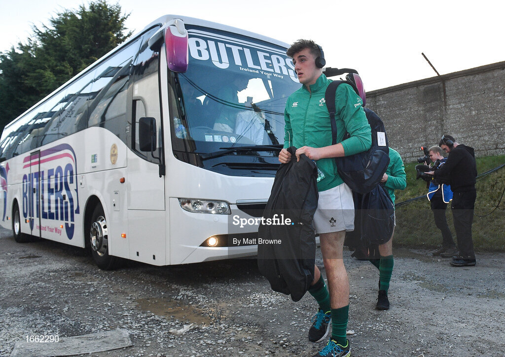 8 March 2019; Ireland captain Charlie Ryan arrives with his team-mates before the U20 Six Nations Rugby Championship match between Ireland and France at Irish Independent Park in Cork. Photo by Matt Browne/Sportsfile