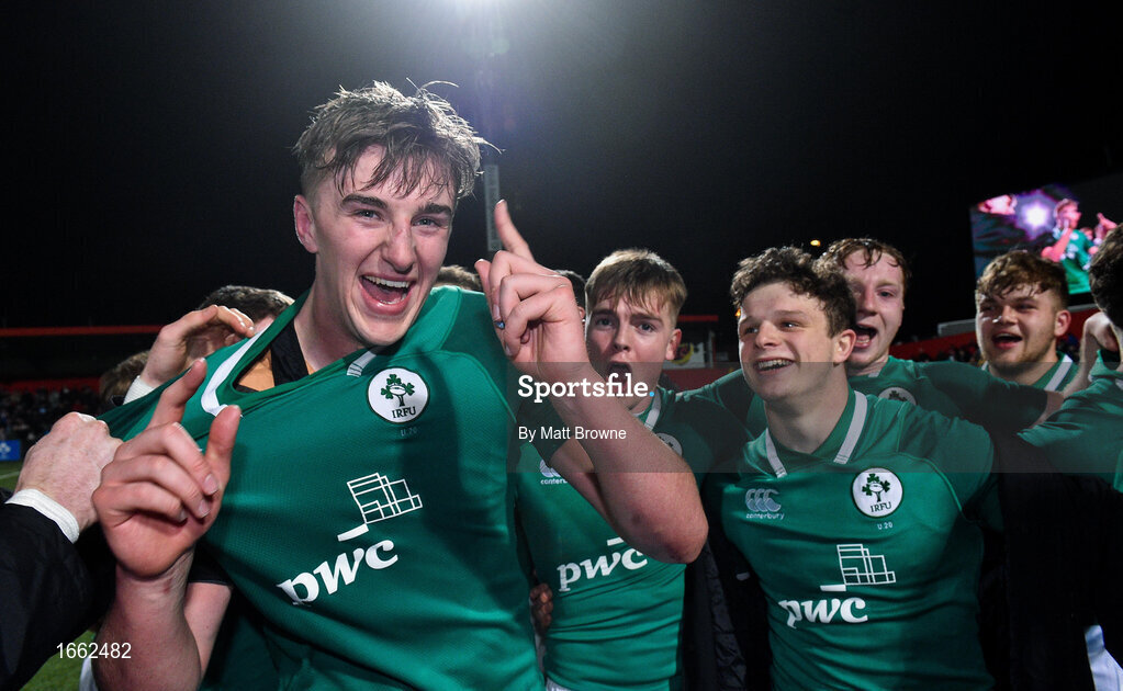 8 March 2019; Ireland captain Charlie Ryan celebrates with his team-mates after the U20 Six Nations Rugby Championship match between Ireland and France at Irish Independent Park in Cork. Photo by Matt Browne/Sportsfile