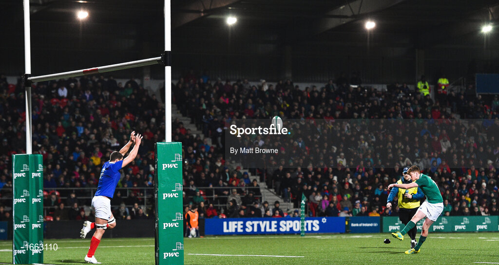 8 March 2019; Ben Healy of Ireland kicks a conversion during the U20 Six Nations Rugby Championship match between Ireland and France at Irish Independent Park in Cork. Photo by Matt Browne/Sportsfile