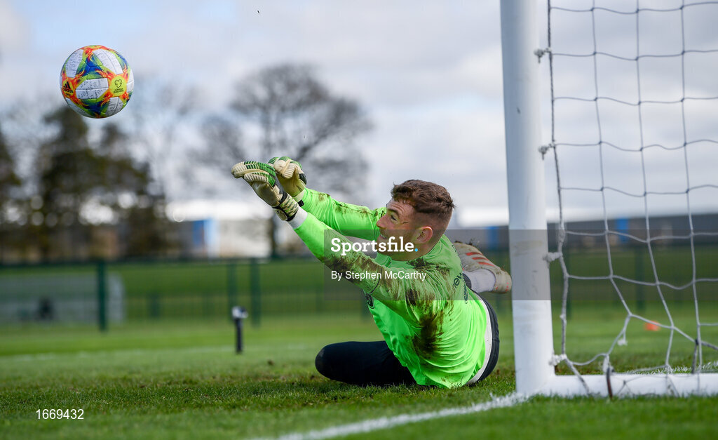 20 March 2019; Mark Travers during a Republic of Ireland training session at the FAI National Training Centre in Abbotstown, Dublin. Photo by Stephen McCarthy/Sportsfile