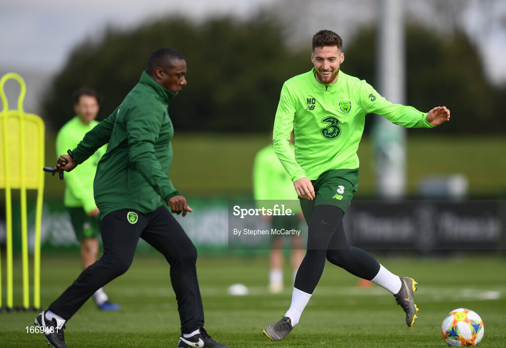 20 March 2019; Matt Doherty and assistant coach Terry Connor during a Republic of Ireland training session at the FAI National Training Centre in Abbotstown, Dublin. Photo by Stephen McCarthy/Sportsfile