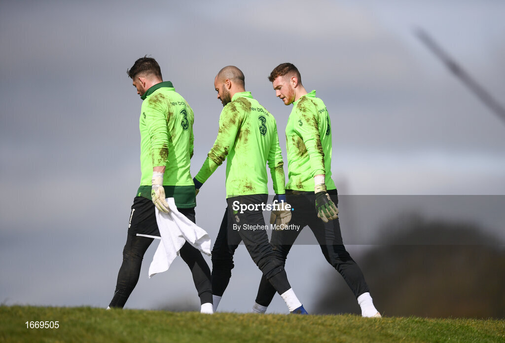 20 March 2019; Republic of Ireland goalkeepers, from left, Keiren Westwood, Darren Randolph and Mark Travers during a training session at the FAI National Training Centre in Abbotstown, Dublin. Photo by Stephen McCarthy/Sportsfile