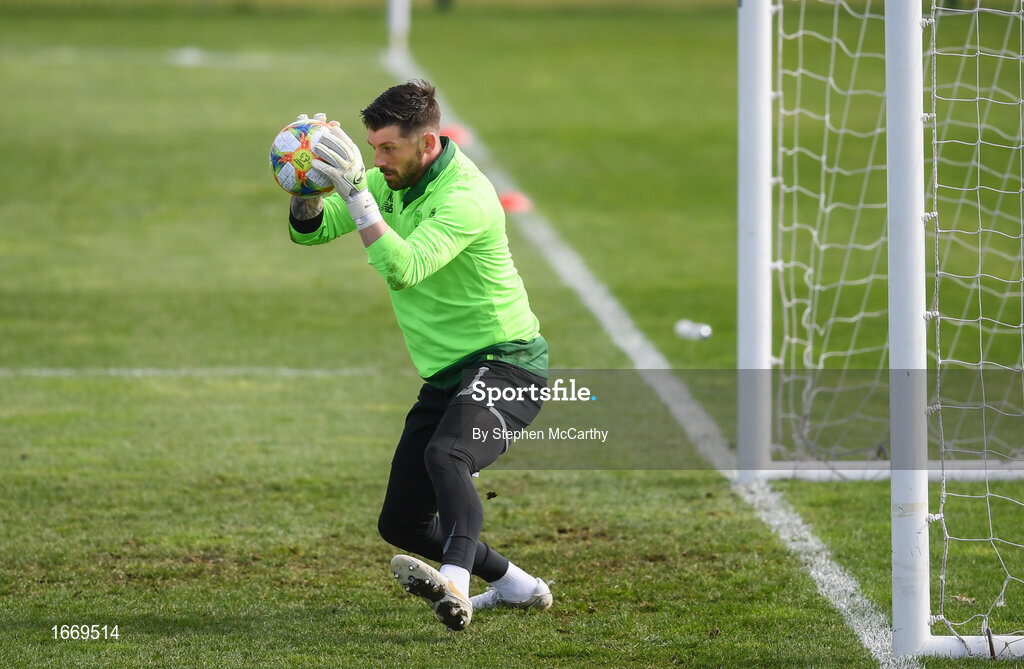 20 March 2019; Keiren Westwood during a Republic of Ireland training session at the FAI National Training Centre in Abbotstown, Dublin. Photo by Stephen McCarthy/Sportsfile