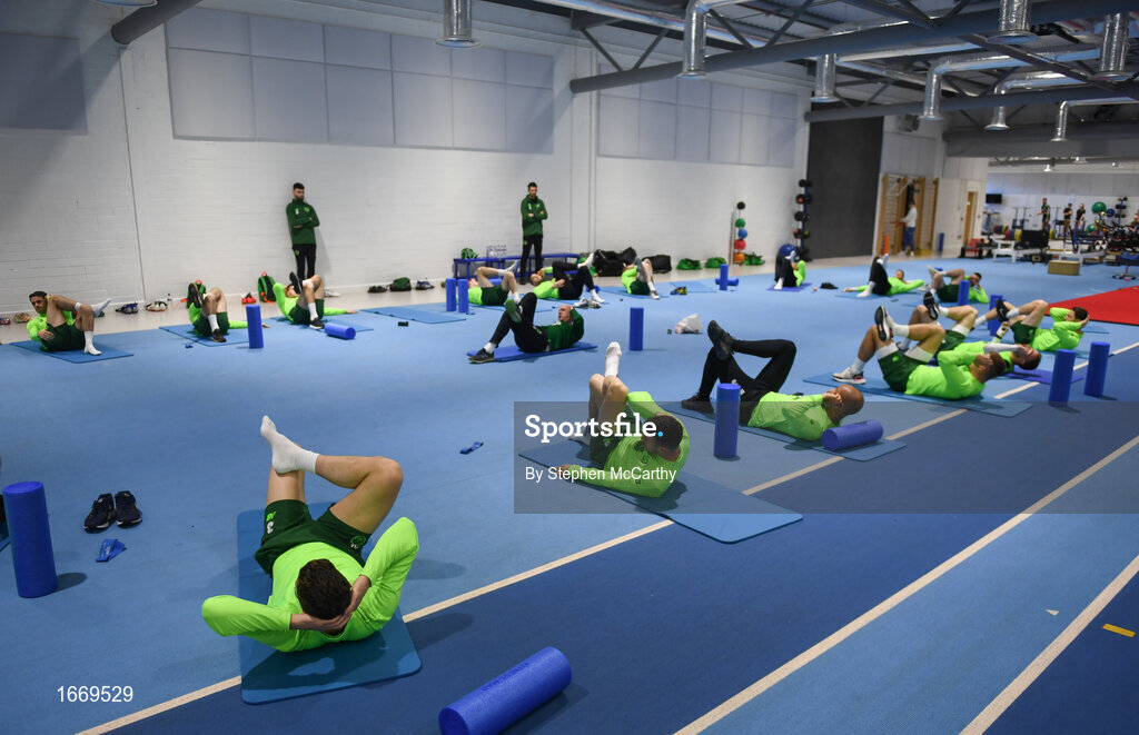 20 March 2019; Republic of Ireland players stretch prior to a training session at the FAI National Training Centre in Abbotstown, Dublin. Photo by Stephen McCarthy/Sportsfile