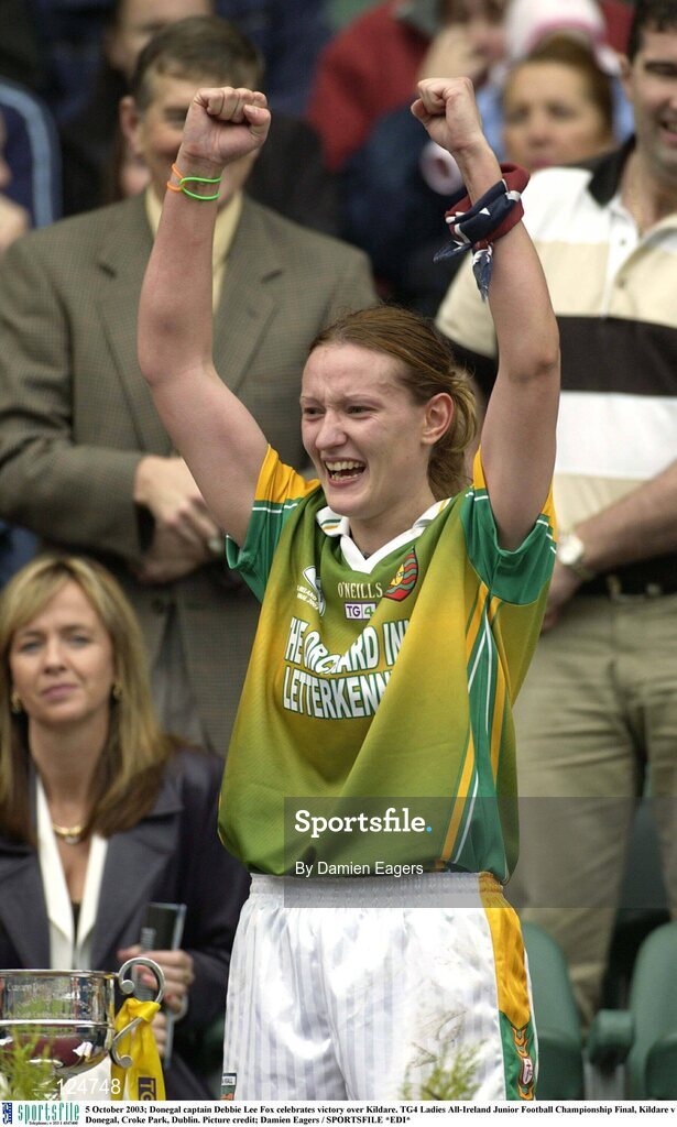 5 October 2003; Donegal captain Debbie Lee Fox celebrates victory over Kildare. TG4 Ladies All-Ireland Junior Football Championship Final, Kildare v Donegal, Croke Park, Dublin. Picture credit; Damien Eagers / SPORTSFILE *EDI*