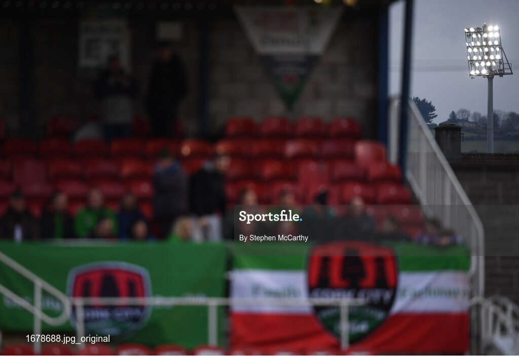 5 April 2019; The lights of Irish Independent Park are seen behing Turner's Cross during the SSE Airtricity League Premier Division match between Cork City and Shamrock Rovers at Turners Cross in Cork. Photo by Stephen McCarthy/Sportsfile