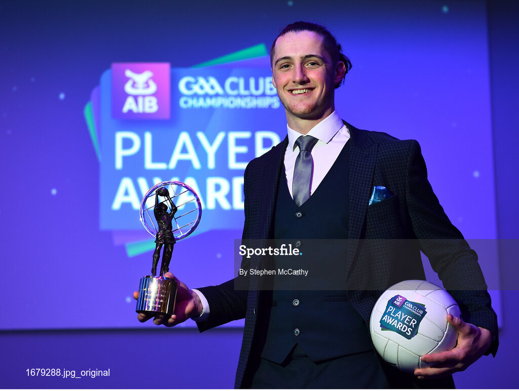 *** EDITORS NOTE - EMBARGOED UNTIL SATURDAY 6 APRIL AT 23:30 ***

6 April 2019; Kieran Molloy of Corofin with his AIB GAA Club Footballer of the Year Award at the AIB GAA Club Player 2018/19 Awards at Croke Park in Dublin. Photo by Stephen McCarthy/Sportsfile