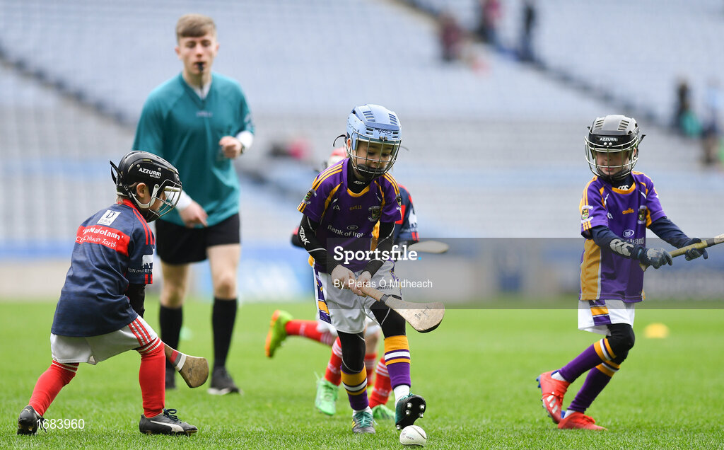 14 April 2019; Conal Ó Súilleabháin of Kilmacud Crokes, Co Dublin, centre, in action against Clontarf, Co Dublin, during the Littlewoods Ireland Go Games Provincial Days in Croke Park. This year over 6,000 boys and girls aged between six and twelve represented their clubs in a series of mini blitzes and just like their heroes got to play in Croke Park. Photo by Piaras Ó Mídheach/Sportsfile