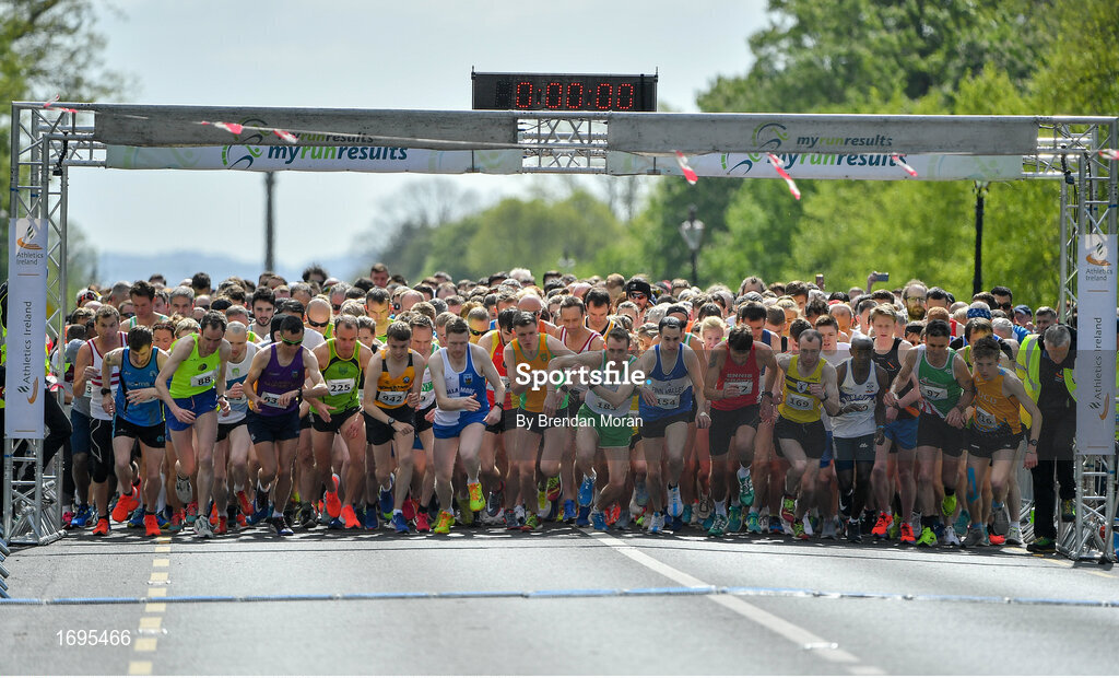 4 May 2019; A view of the start of the Irish Runner 5k in conjunction with the AAI National 5k Championships, Phoenix Park in Dublin. Photo by Brendan Moran/Sportsfile