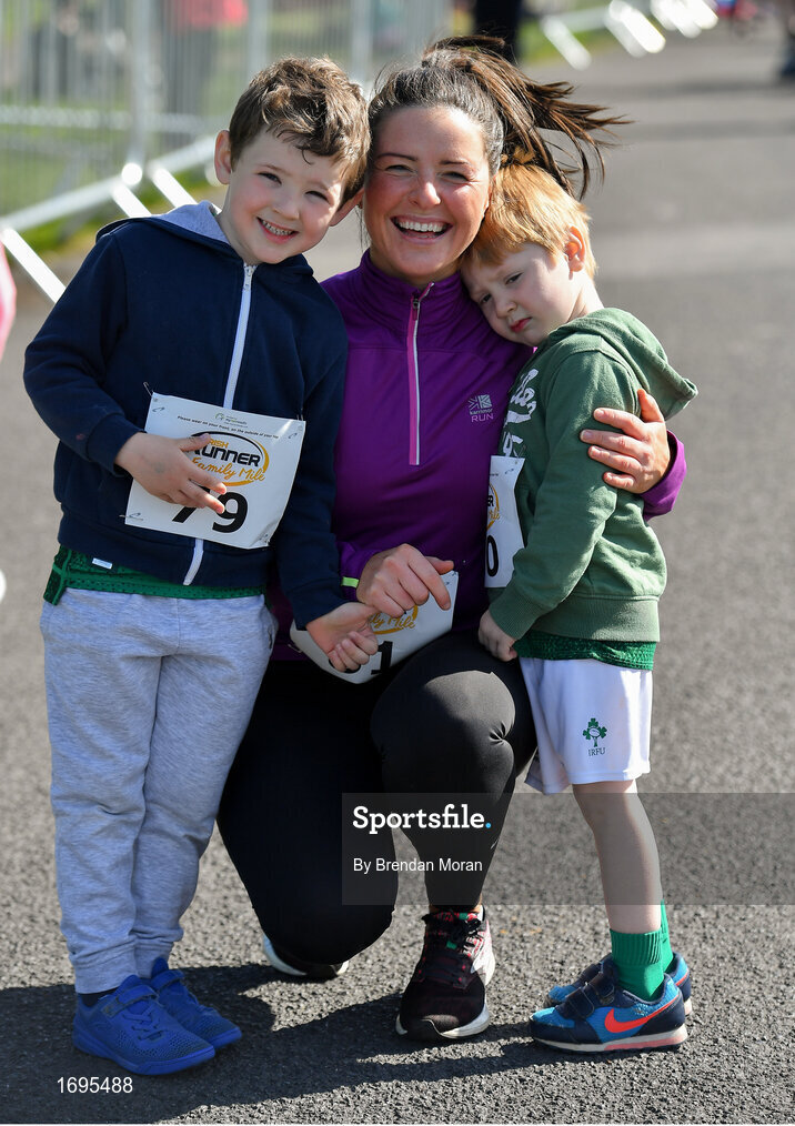 4 May 2019; Conor, Ciara and Ruairi O'Regan, fron Naas in Kildare, competing Family Mile at the Irish Runner 5k in conjunction with the AAI National 5k Championships, Phoenix Park in Dublin. Photo by Brendan Moran/Sportsfile