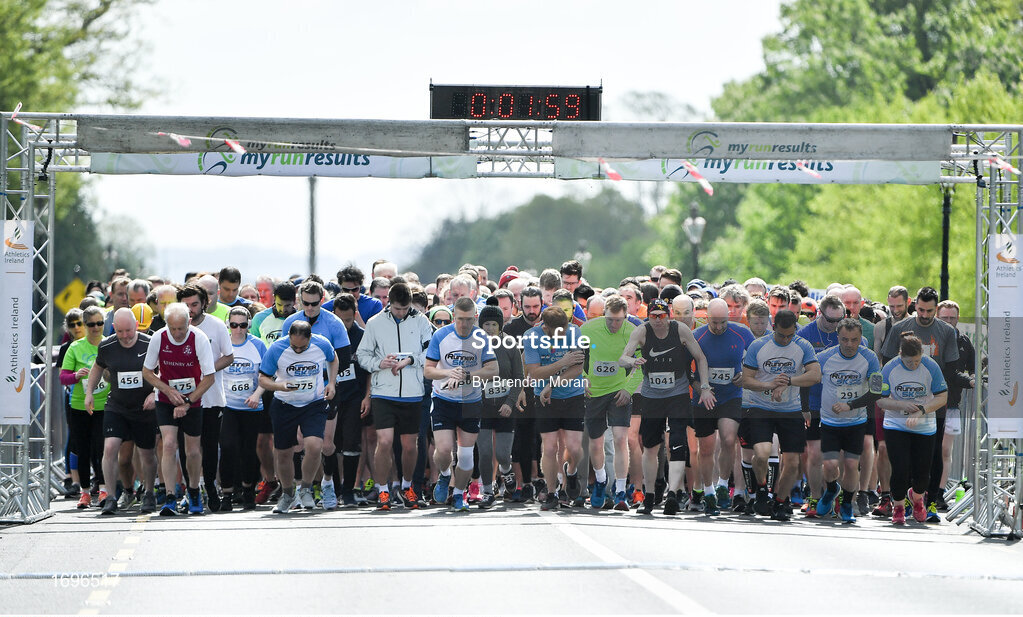 4 May 2019; Participants at the start of the Irish Runner 5k in conjunction with the AAI National 5k Championships, Phoenix Park in Dublin. Photo by Brendan Moran/Sportsfile