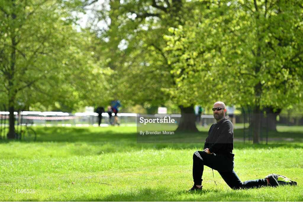 4 May 2019; Competitors warm-up prior to the Irish Runner 5k in conjunction with the AAI National 5k Championships, Phoenix Park in Dublin. Photo by Brendan Moran/Sportsfile