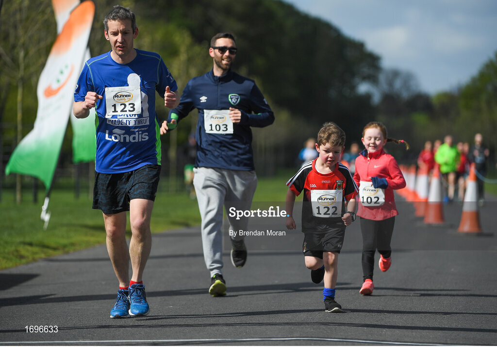 4 May 2019; Participants competing in the Family Mile at the Irish Runner 5k in conjunction with the AAI National 5k Championships, Phoenix Park in Dublin. Photo by Brendan Moran/Sportsfile