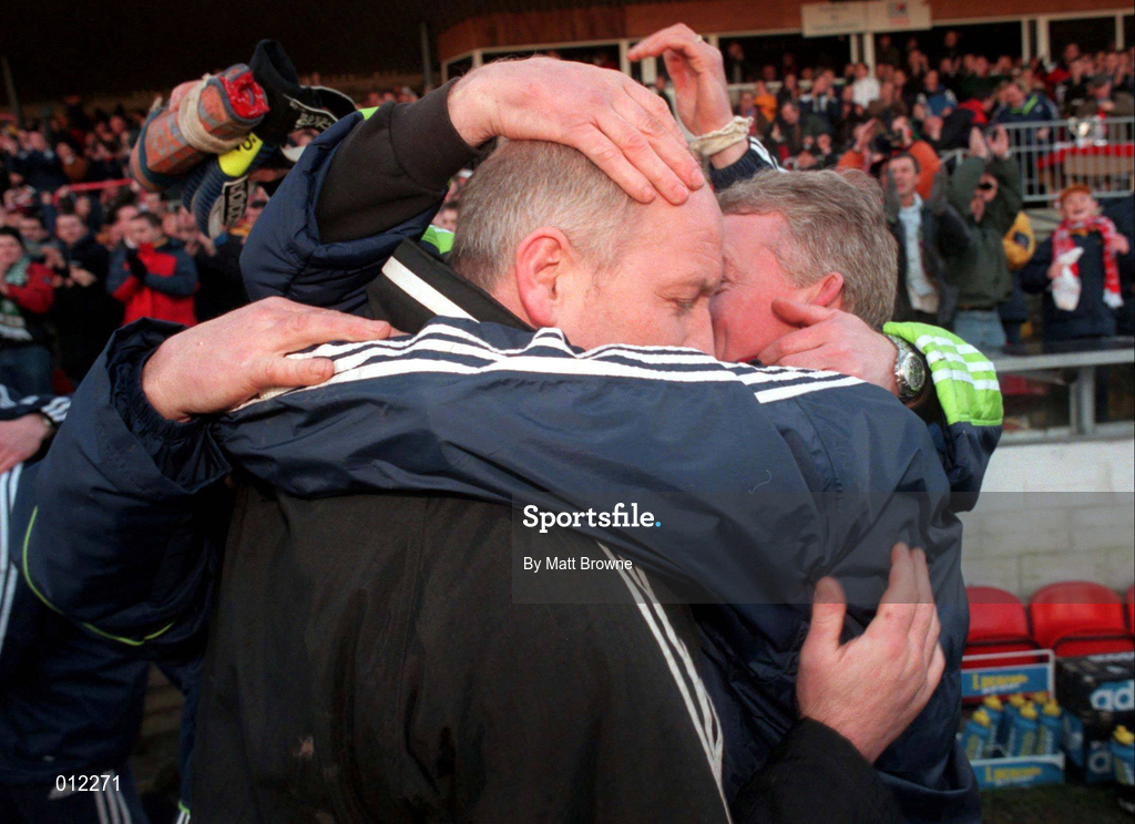 30 December 1998; Cork City manager Dave Barry celebrates at the final whistle of the Harp Lager League Cup Final 2nd Leg match between Cork City and Shamrock Rovers at Turners Cross in Cork. Photo by Matt Browne/Sportsfile