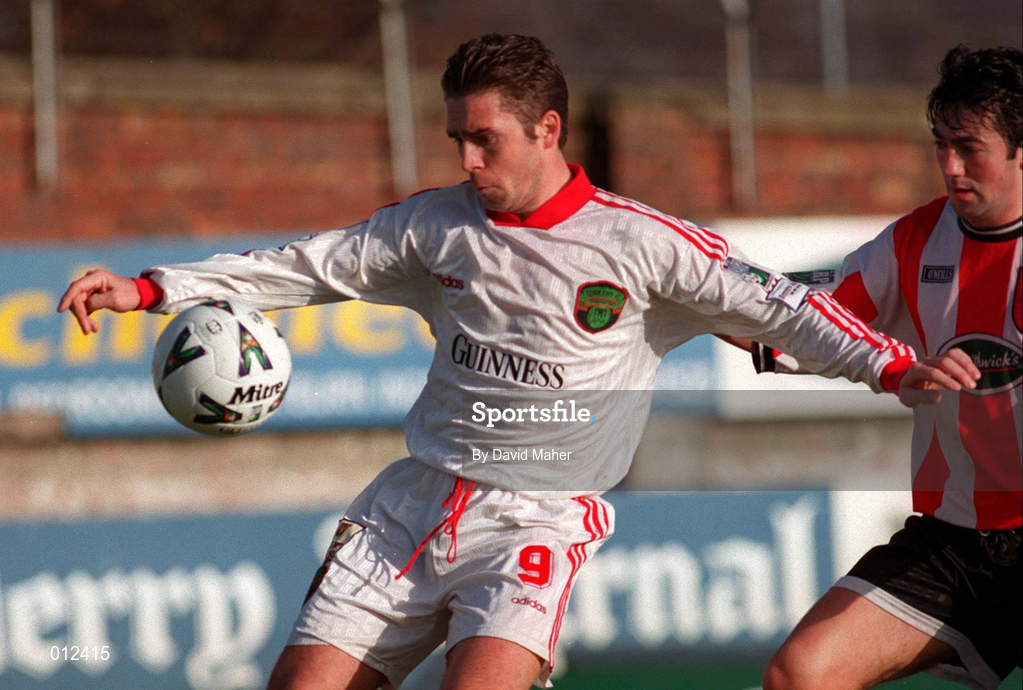 29 November 1998; Gerald Dobbs of Cork City during the Harp Lager National League Premier Division match between Derry City and Cork City at the Brandywell Stadium in Derry. Photo by David Maher/Sportsfile