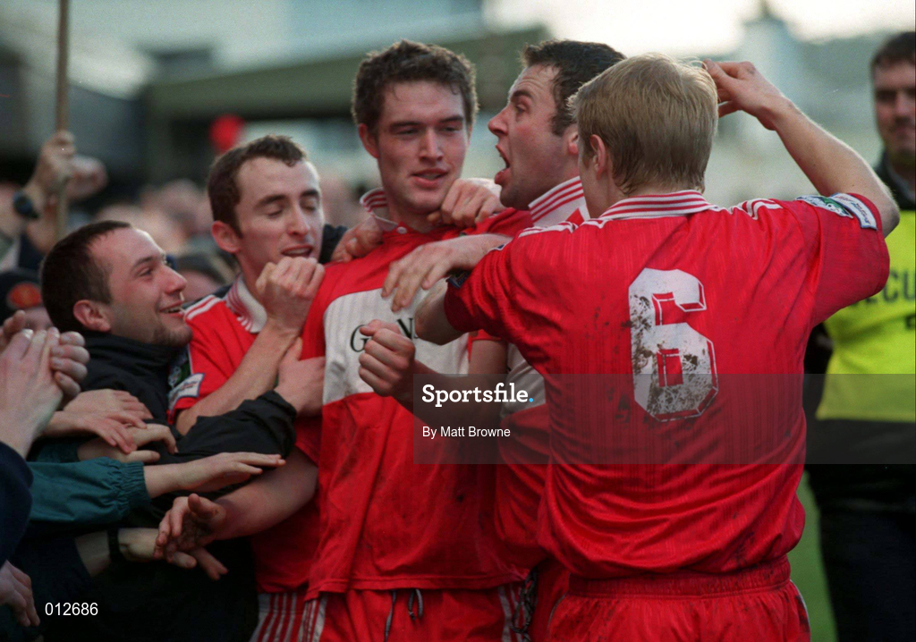 30 December 1998; Noel Hartigan, 3rd from right, celebrates with Cork City team-mates Ollie Cahill, Kelvin Flanagan and Colin O'Brien after scoring his side's winning goal during the Harp Lager League Cup Final 2nd Leg match between Cork City and Shamrock Rovers at Turners Cross in Cork. Photo by Matt Browne/Sportsfile