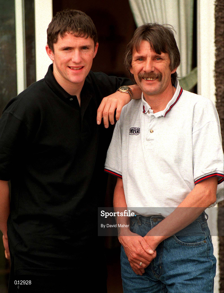 1 May 1997; Robbie Keane with his father Robbie Snr at home in Tallaght, Dublin. Photo by David Maher/Sportsfile