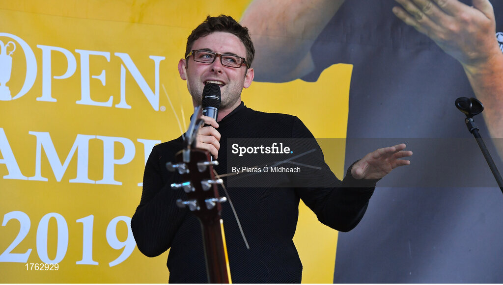 23 July 2019; Conor Moore, of Conor Sketches, performing at The 2019 Open Champion Shane Lowry's homecoming event in Clara in Offaly. Photo by Piaras Ó Mídheach/Sportsfile