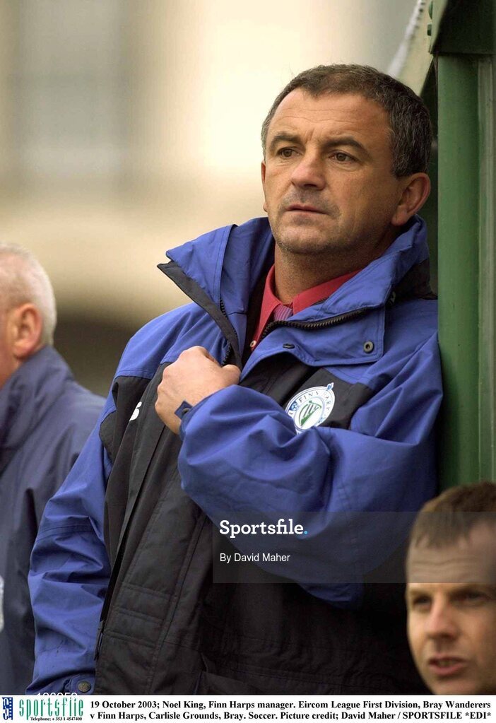 19 October 2003; Noel King, Finn Harps manager. Eircom League First Division, Bray Wanderers v Finn Harps, Carlisle Grounds, Bray. Soccer. Picture credit; David Maher / SPORTSFILE *EDI*