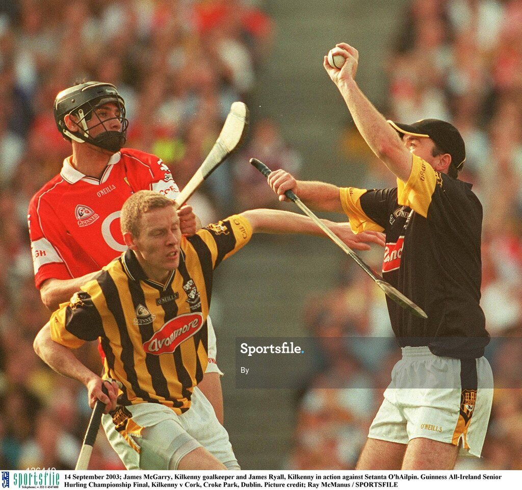 14 September 2003; James McGarry, Kilkenny goalkeeper and James Ryall, Kilkenny in action against Setanta O'hAilpin. Guinness All-Ireland Senior Hurling Championship Final, Kilkenny v Cork, Croke Park, Dublin. Picture credit; Ray McManus / SPORTSFILE