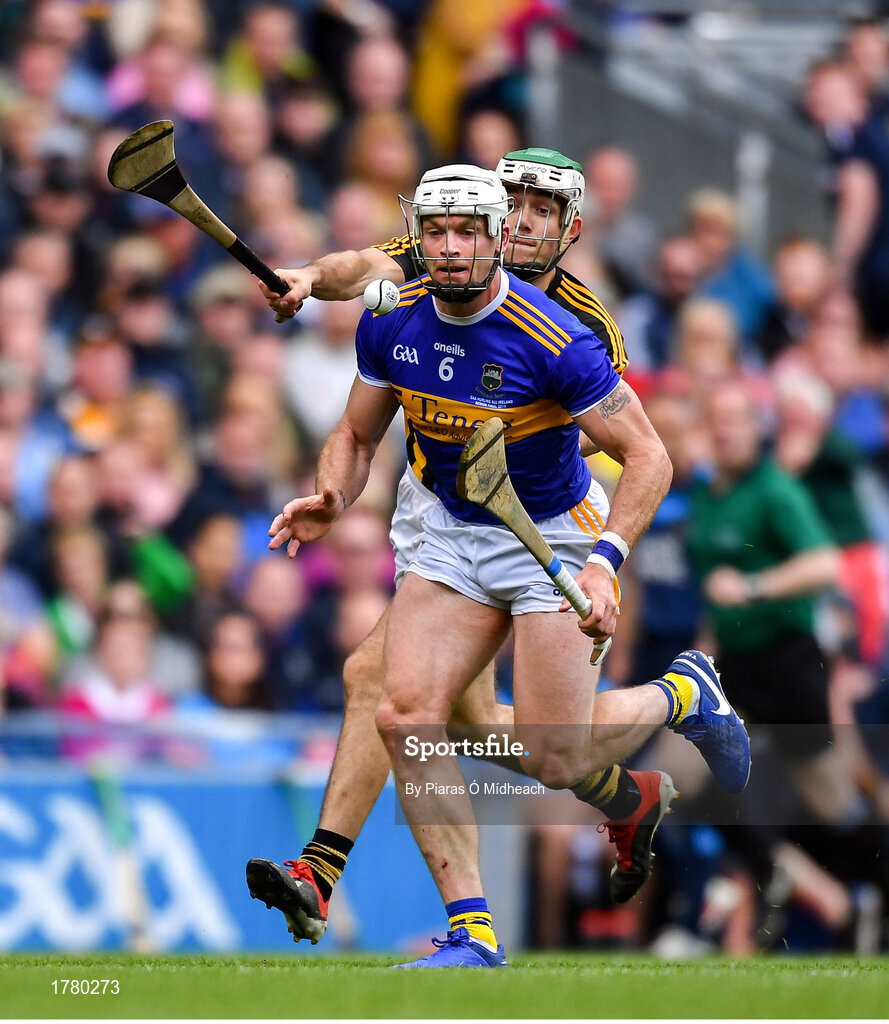 18 August 2019; Padraic Maher of Tipperary in action against Paddy Deegan of Kilkenny during the GAA Hurling All-Ireland Senior Championship Final match between Kilkenny and Tipperary at Croke Park in Dublin. Photo by Piaras Ó Mídheach/Sportsfile