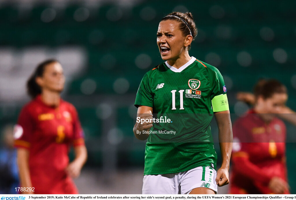 3 September 2019; Katie McCabe of Republic of Ireland celebrates after scoring her side's second goal, a penalty, during the UEFA Women's 2021 European Championships Qualifier - Group I match between Republic of Ireland and Montenegro at Tallaght Stadium in Dublin. Photo by Stephen McCarthy/Sportsfile