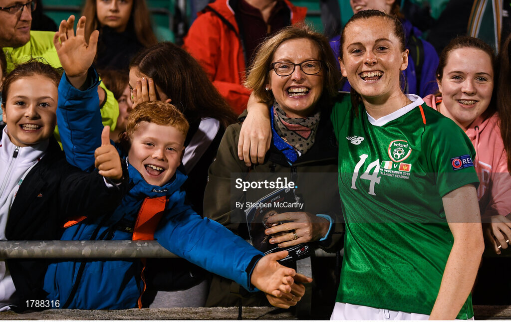 3 September 2019; Claire Walsh of Republic of Ireland with her mother, Joan, following the UEFA Women's 2021 European Championships Qualifier - Group I match between Republic of Ireland and Montenegro at Tallaght Stadium in Dublin. Photo by Stephen McCarthy/Sportsfile